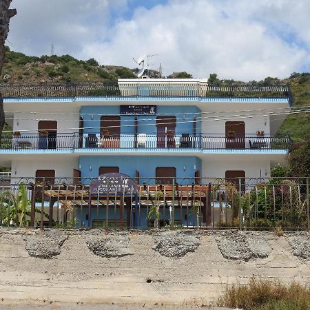 Chrismare Hotel Mazzeo Bagian luar foto