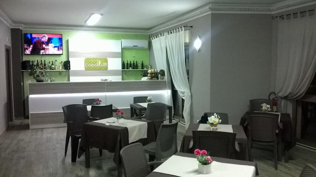 Chrismare Hotel Mazzeo Bagian luar foto