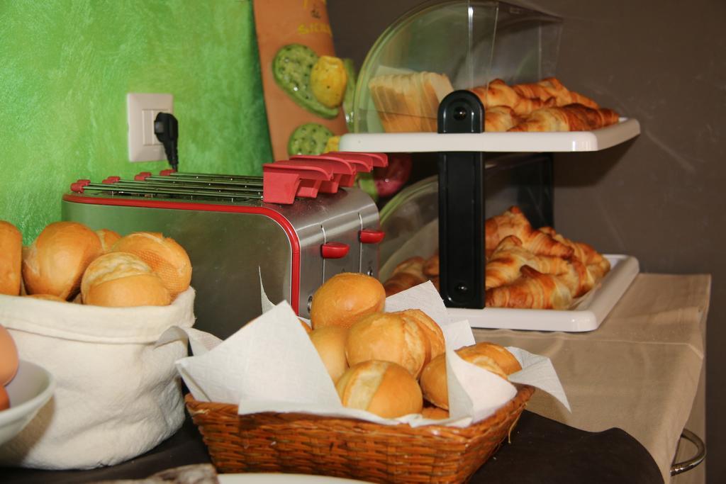 Chrismare Hotel Mazzeo Bagian luar foto