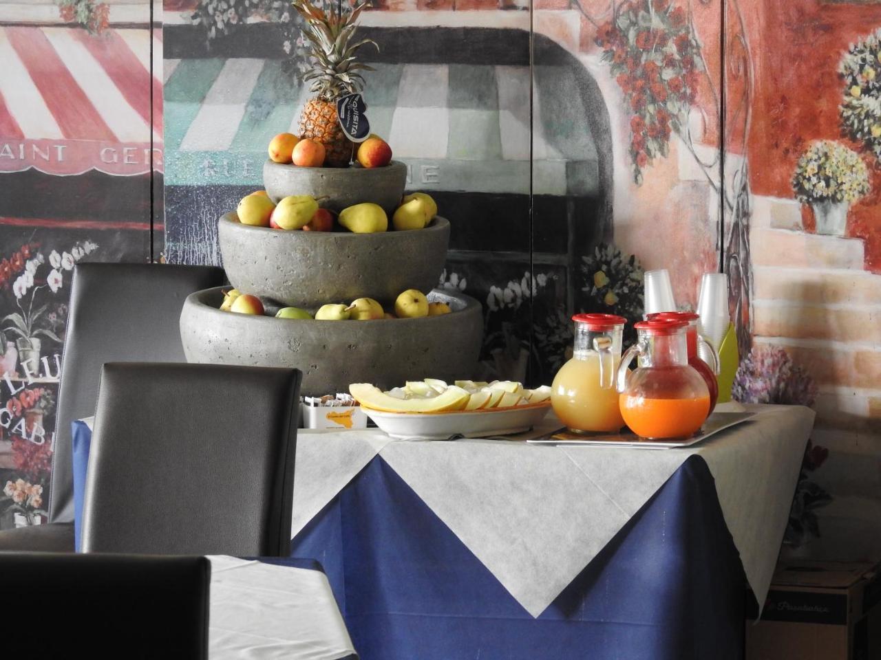 Chrismare Hotel Mazzeo Bagian luar foto