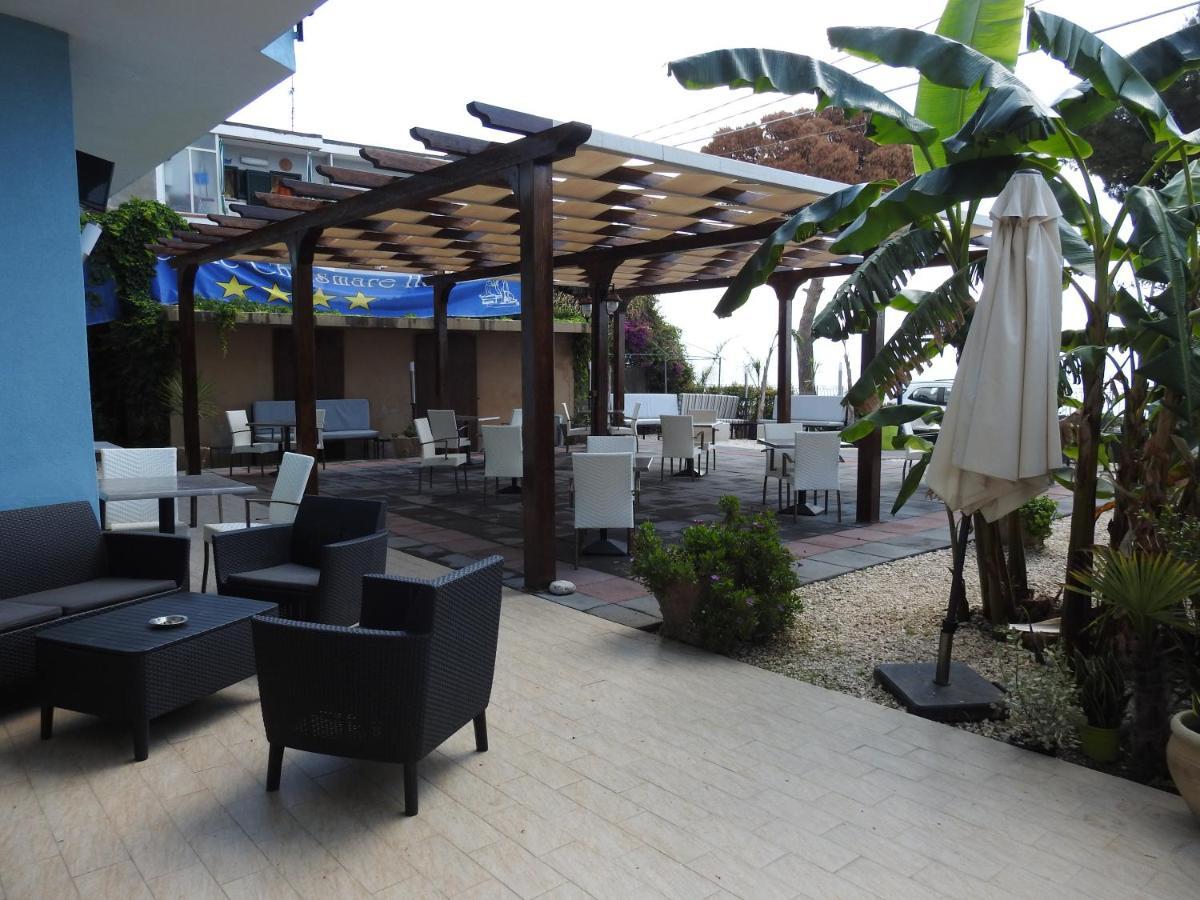 Chrismare Hotel Mazzeo Bagian luar foto