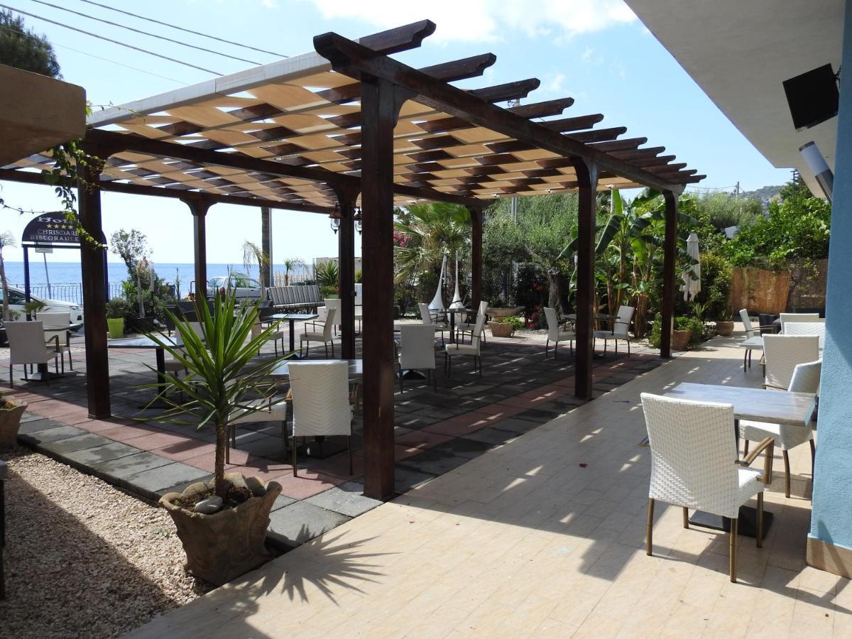 Chrismare Hotel Mazzeo Bagian luar foto