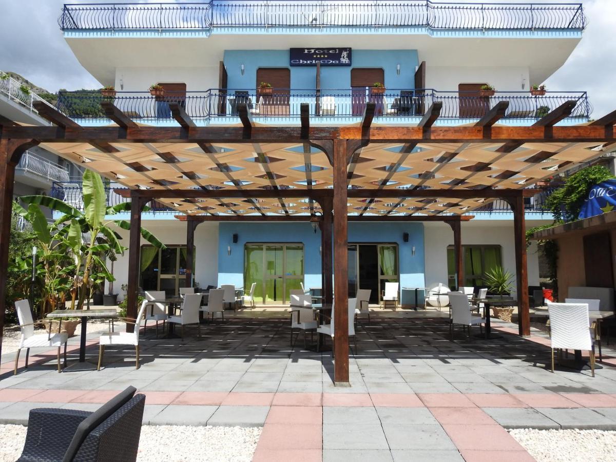 Chrismare Hotel Mazzeo Bagian luar foto