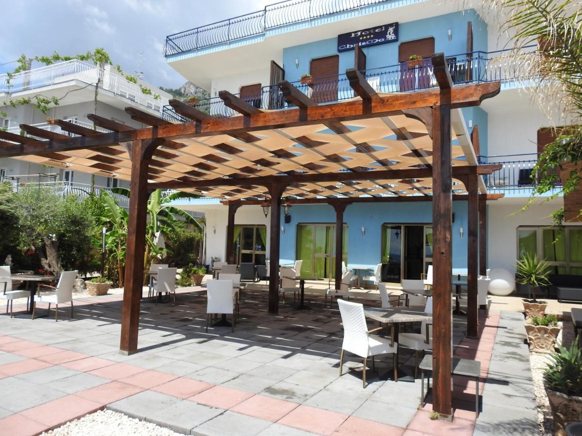 Chrismare Hotel Mazzeo Bagian luar foto